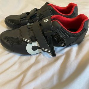 Peloton shoes size 47